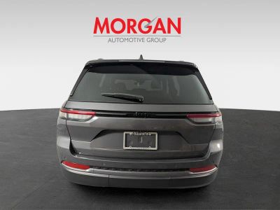 2026 Jeep Grand Cherokee — engine compartment view