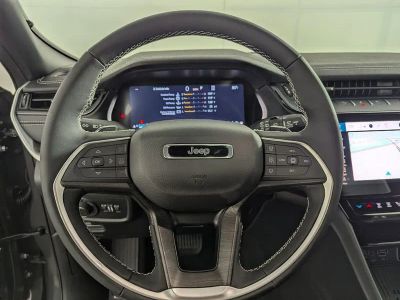 2026 Jeep Grand Cherokee — photo 16 view