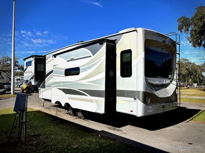 2022 Keystone Montana - Photo 3