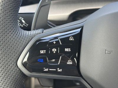 2025 Volkswagen Golf R — photo 28 view