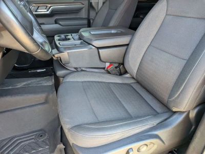 2023 Chevrolet Silverado 1500 — photo 14 view