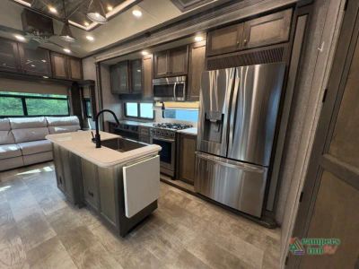 2023 VanLeigh RV Beacon — photo 14 view