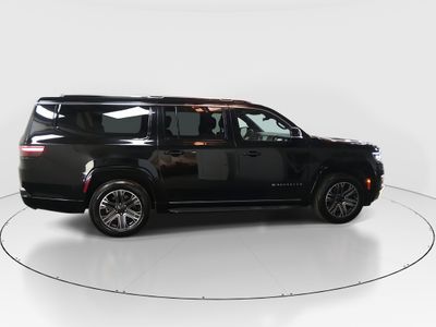 2024 Jeep Wagoneer L - Photo 8