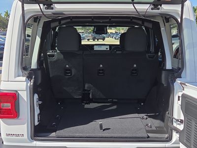 2026 Jeep Wrangler — photo 13 view