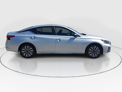 2024 Nissan Altima - Photo 8