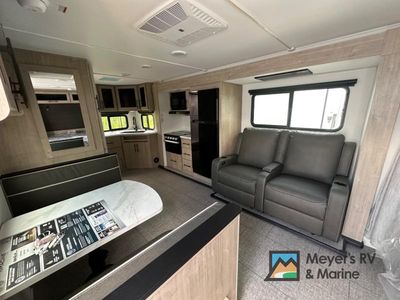 2026 Grand Design Imagine XLS - Photo 6