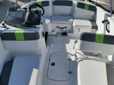 2021 Tahoe T16 — photo 12 view