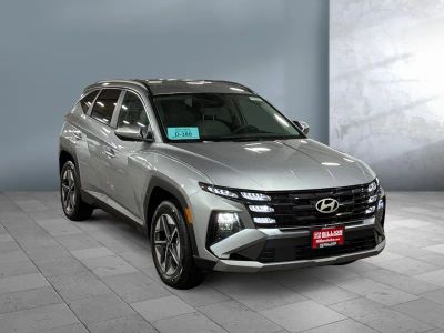 2026 Hyundai Tucson Hybrid — photo 8 view