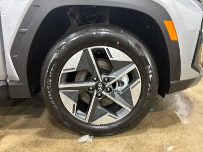 2026 Hyundai Tucson Hybrid — photo 16 view