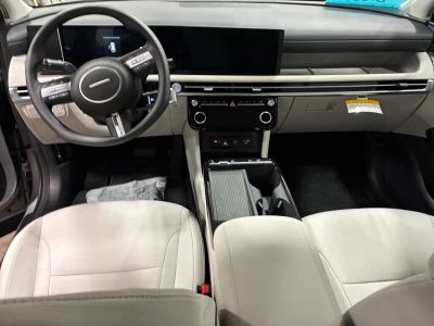 2026 Hyundai Tucson Hybrid — photo 12 view