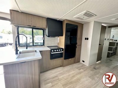 2025 Wildwood 32BHDS - Photo 16