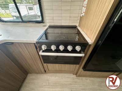 2025 Wildwood 32BHDS - Photo 23