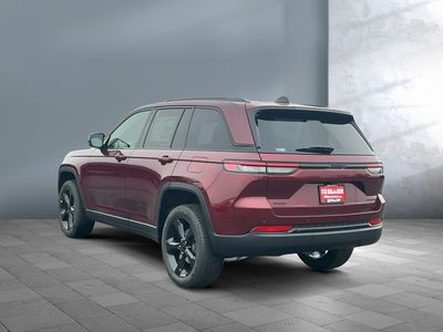 2025 Jeep Grand Cherokee — interior view
