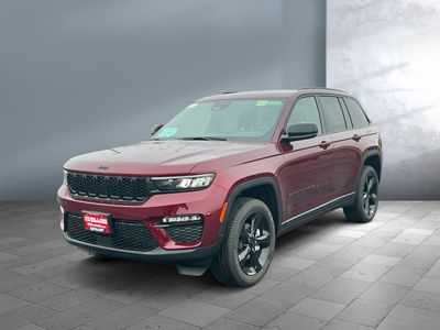 2025 Jeep Grand Cherokee — side profile view