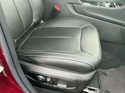 2025 Jeep Grand Cherokee — photo 8 view