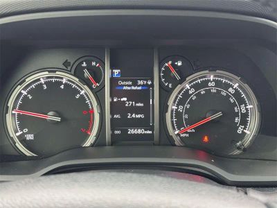 2022 Toyota 4Runner - Photo 3