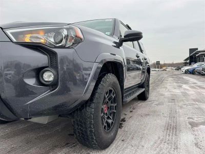 2022 Toyota 4Runner - Photo 14