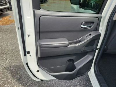 2026 Nissan Frontier — photo 25 view