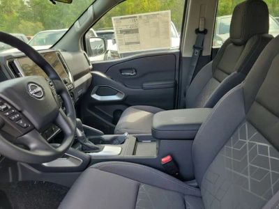 2026 Nissan Frontier — photo 8 view
