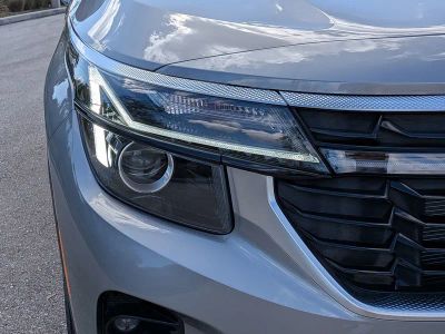 2026 Kia Seltos — photo 10 view