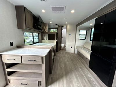 2025 GRAND DESIGN TRANSCEND - Photo 13