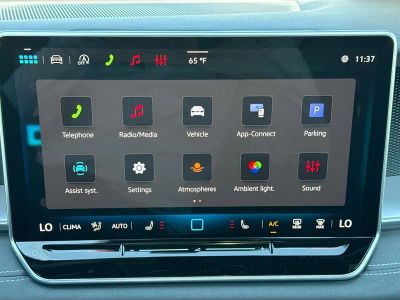 2026 Volkswagen Tiguan — photo 32 view