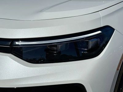 2026 Volkswagen Tiguan — photo 9 view