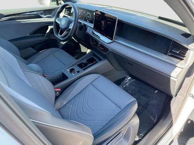 2026 Volkswagen Tiguan — photo 14 view