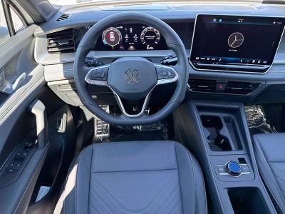 2026 Volkswagen Tiguan — photo 17 view
