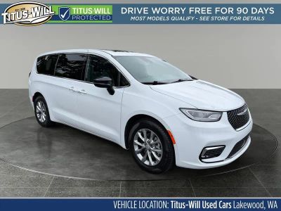 2026 Chrysler Pacifica Limited in Bright White Clearcoat — front three-quarter view