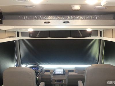 2025 Winnebago Adventurer - Photo 12