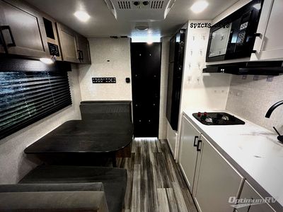 2025 Jayco Jay Flight SLX - Photo 4