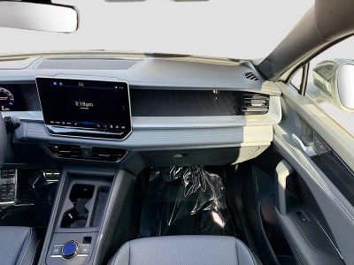 2026 Volkswagen Tiguan — photo 17 view