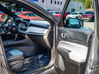 2024 Jeep Compass - Photo 10