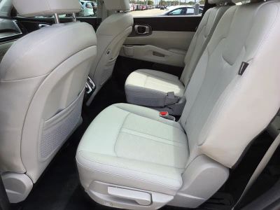 2025 Kia Sorento — photo 20 view
