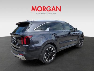 2025 Kia Sorento — rear three-quarter view