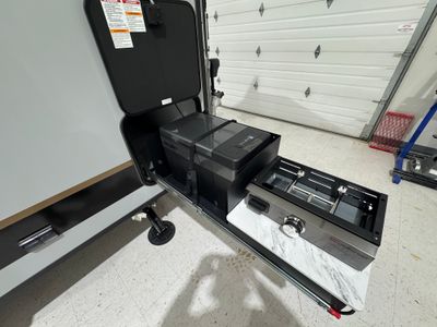 2026 Intech BLACK WING — photo 8 view