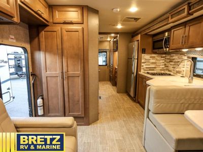 2022 Thor Motor Coach Omni - Photo 13