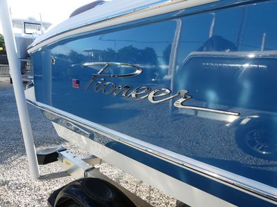 2026 Pioneer Islander 222 - Photo 3