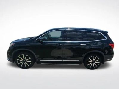 2019 Honda Pilot — rear three-quarter view