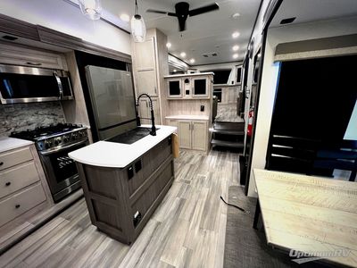 2024 Forest River Sandpiper Luxury - Photo 4