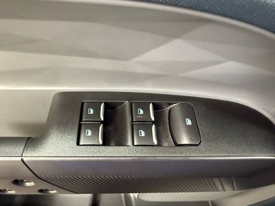 2025 Ford Maverick XL Truck I-4 Hybrid - Photo 11