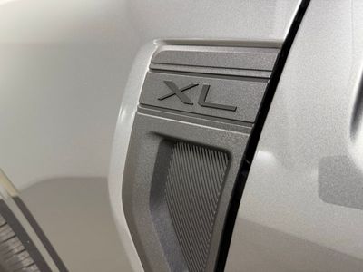 2025 Ford Maverick XL Truck I-4 Hybrid - Photo 8