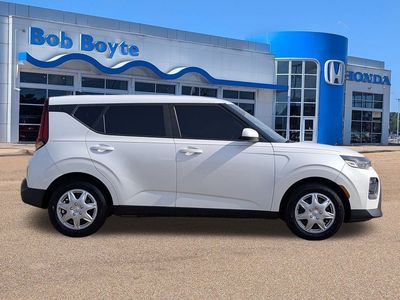 2020 Kia Soul - Photo 2