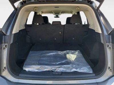 2024 Nissan Rogue — photo 10 view
