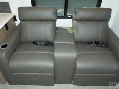 2026 Fleetwood Flair — photo 12 view