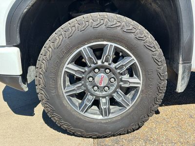 2025 GMC Sierra 1500 — photo 12 view