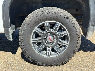 2025 GMC Sierra 1500 — photo 11 view