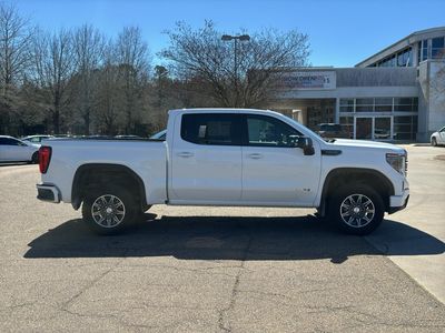 2025 GMC Sierra 1500 — photo 8 view