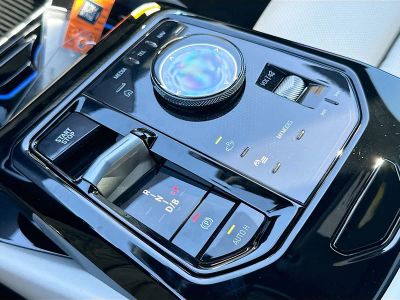 2026 BMW i5 — photo 14 view